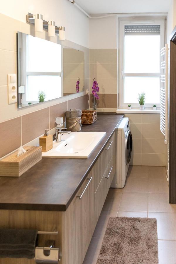 Sflower Apartman إغير المظهر الخارجي الصورة